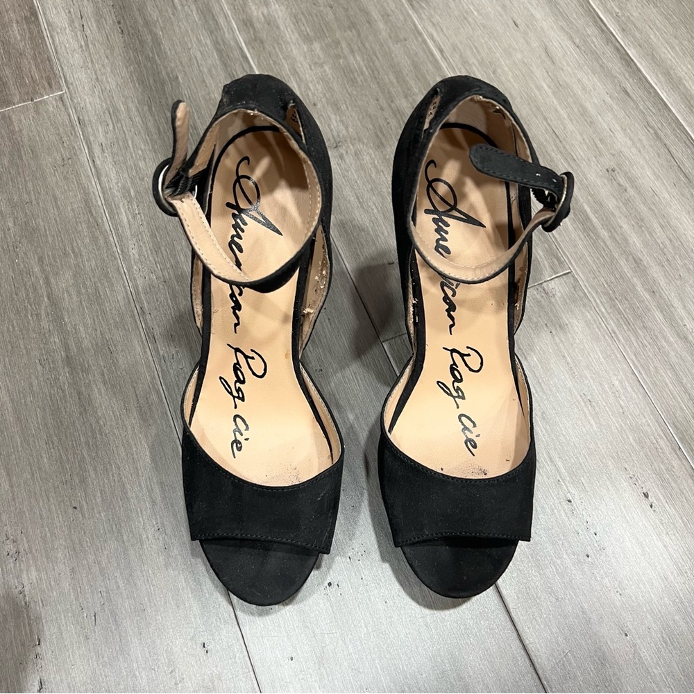 American Rag Suede Heels‎ - Picture 12 of 12